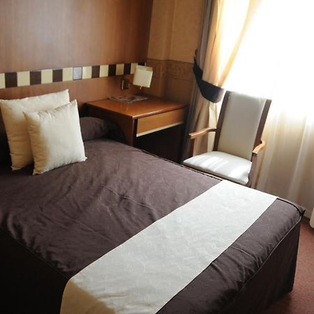 Hotel Las Yucas Atarfe Стая снимка
