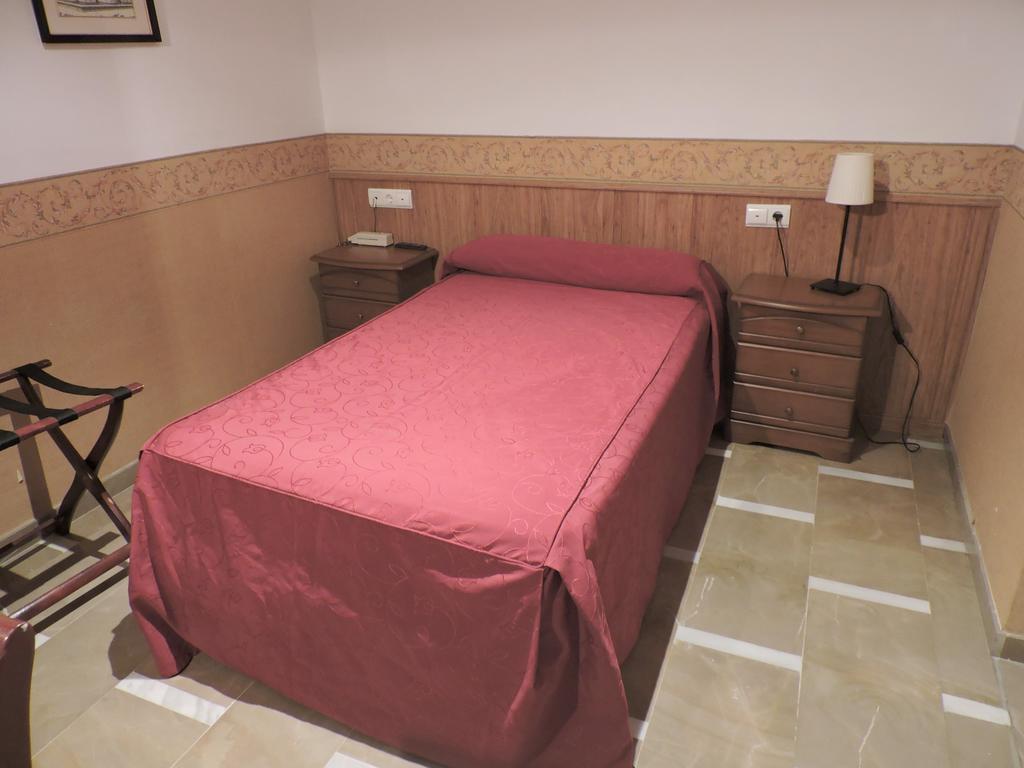 Hotel Las Yucas Atarfe Екстериор снимка