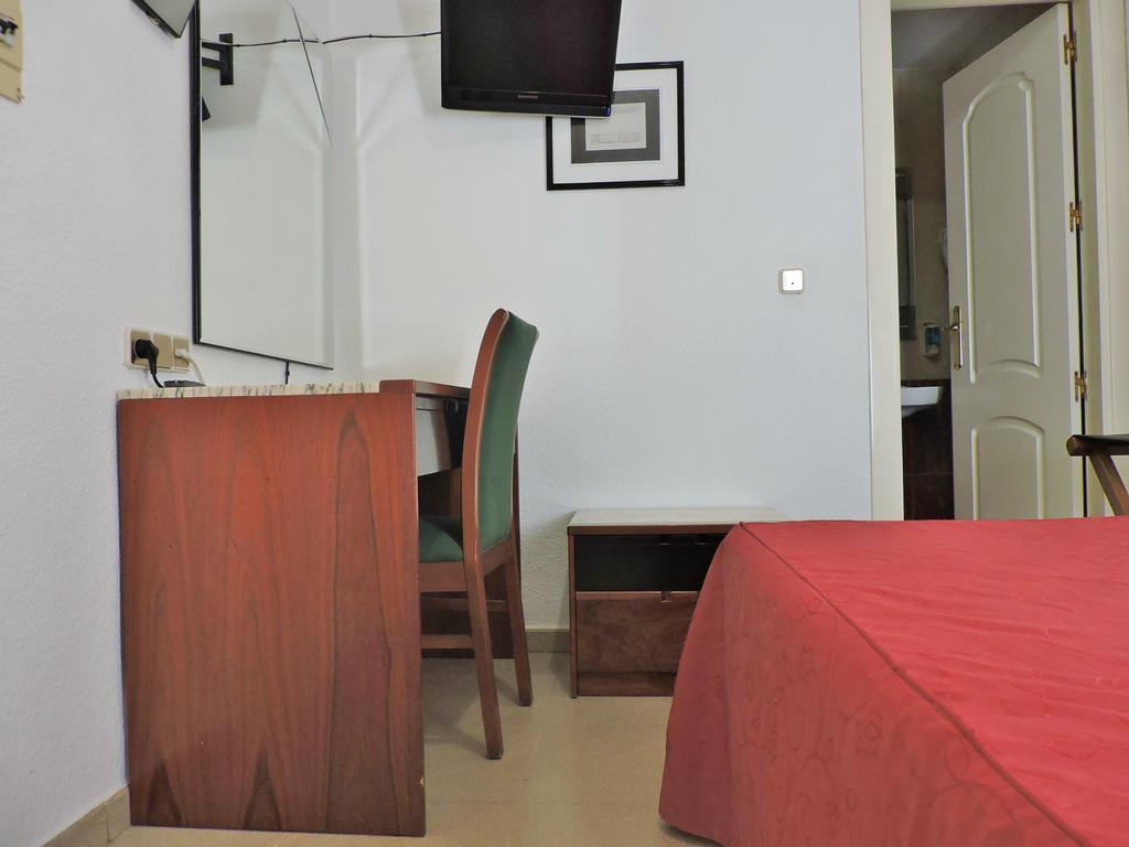 Hotel Las Yucas Atarfe Екстериор снимка
