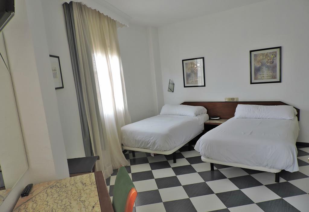 Hotel Las Yucas Atarfe Екстериор снимка