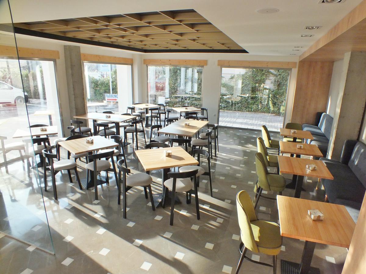 Hotel Las Yucas Atarfe Екстериор снимка